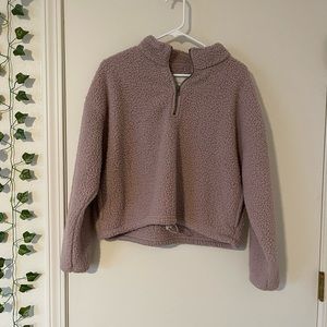 American Eagle crew neck